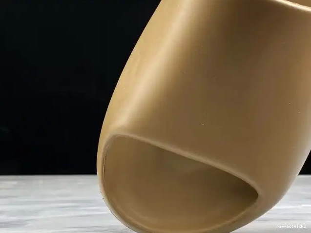 Earth Brown Yeezy FV8425 Slide Adidas 0510